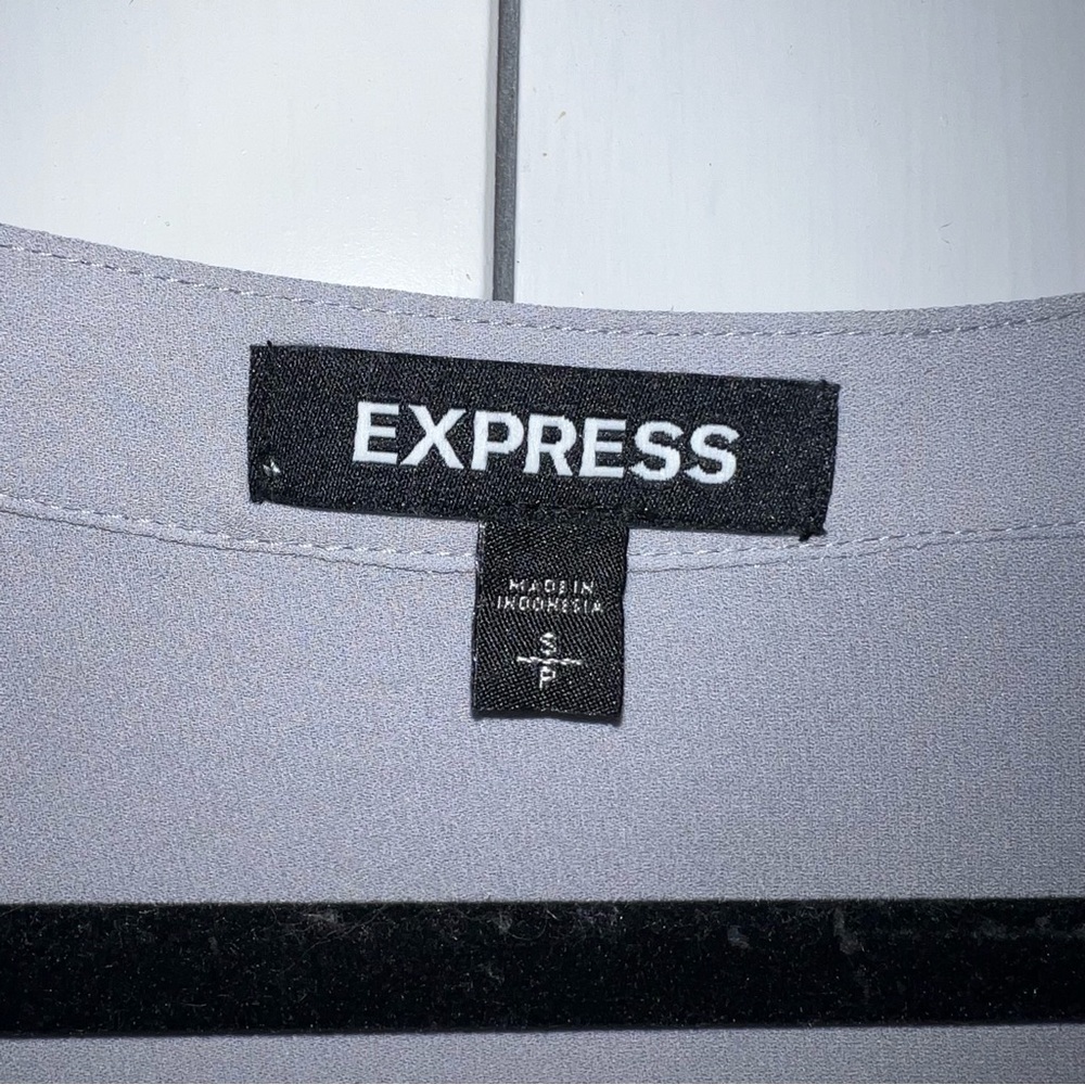 Express Top - Picture 3 of 9